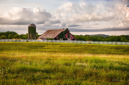 Old Barn, 817-8594