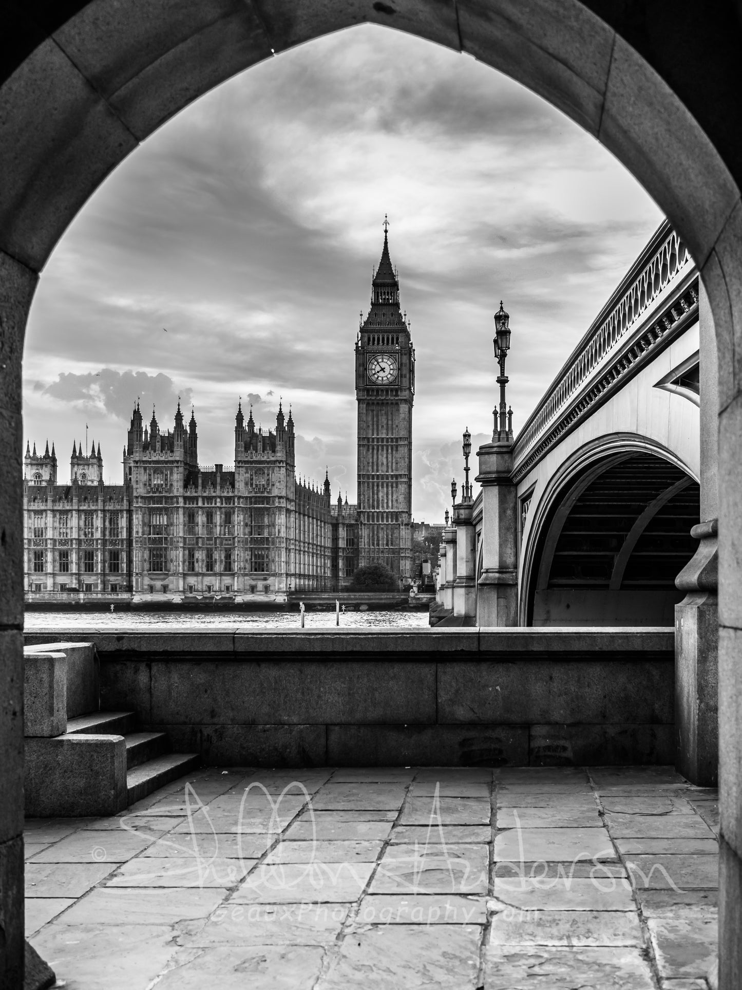 London, D80-1006